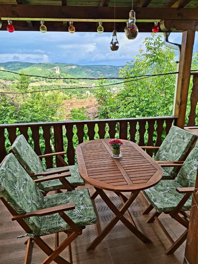 Arts Guest House -Beautiful Villa For 6 Persons ヴェリコ・タルノヴォ エクステリア 写真