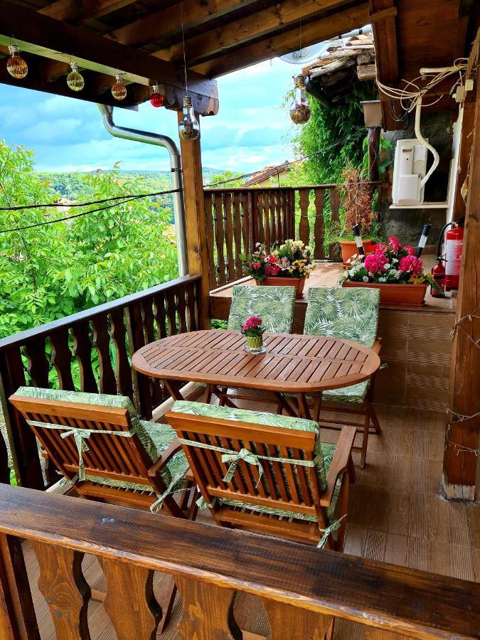 Arts Guest House -Beautiful Villa For 6 Persons ヴェリコ・タルノヴォ エクステリア 写真